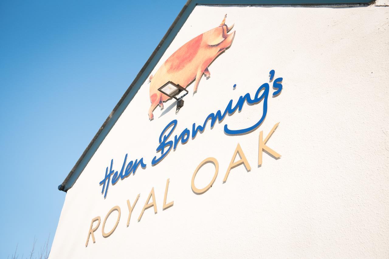 Helen Browning'S Royal Oak Hotel Swindon Eksteriør billede